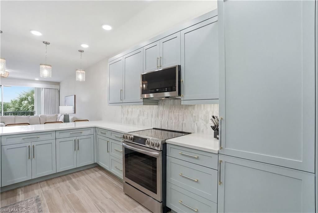 7671 Pebble Creek Cir, Unit 204, Naples, FL 34108 Photo