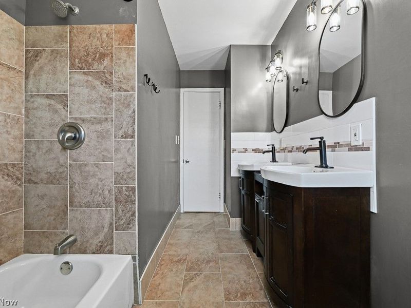 4557 W 223rd Street , Fairview Park, OH 44126 Photo 22