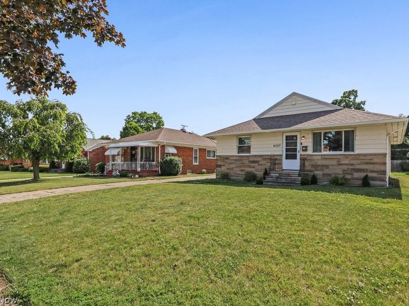 4557 W 223rd Street , Fairview Park, OH 44126 Photo 3