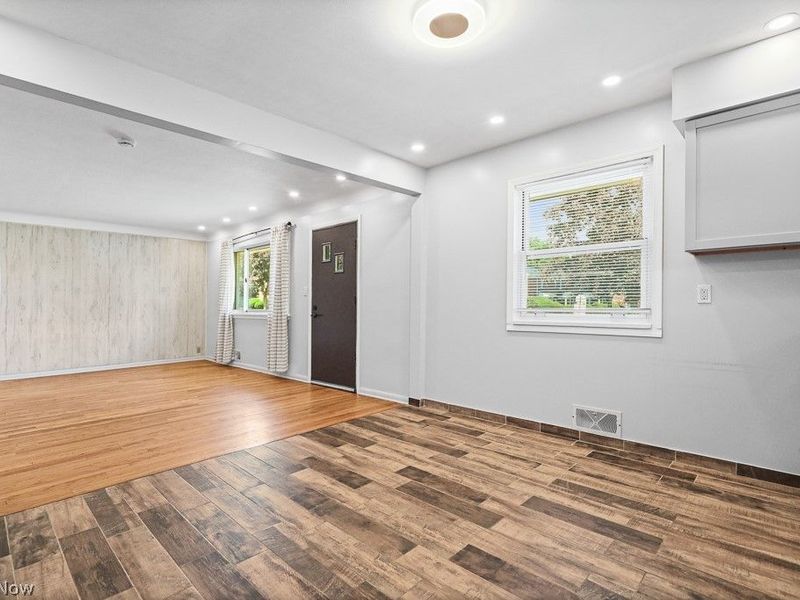 4557 W 223rd Street , Fairview Park, OH 44126 Photo 9