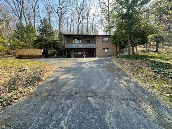 1023 Niles Cortland Road SE, Warren, OH 44484