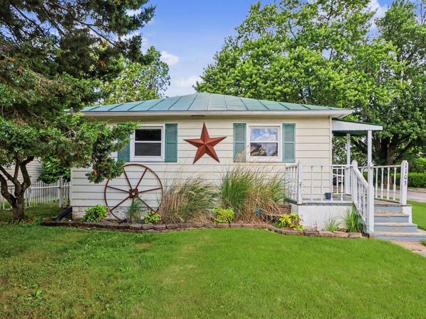 1103 Rogers Street , Bucyrus, OH 44820