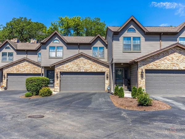 24 Garden Crescent Court, Elgin, IL 60123