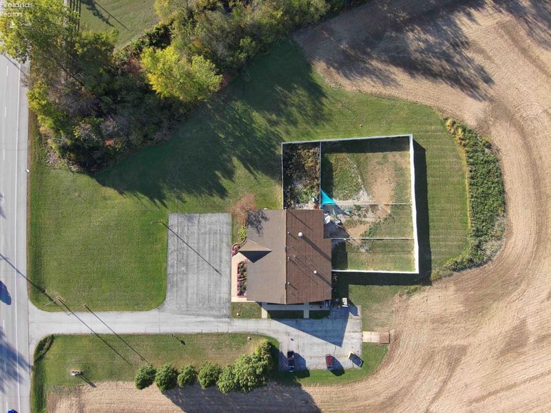 1800 W McPherson Highway, Clyde, OH 43410 Photo 11