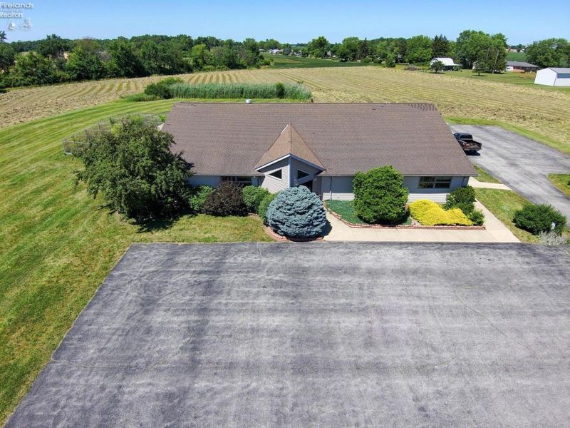 1800 W McPherson Highway, Clyde, OH 43410 Photo 5