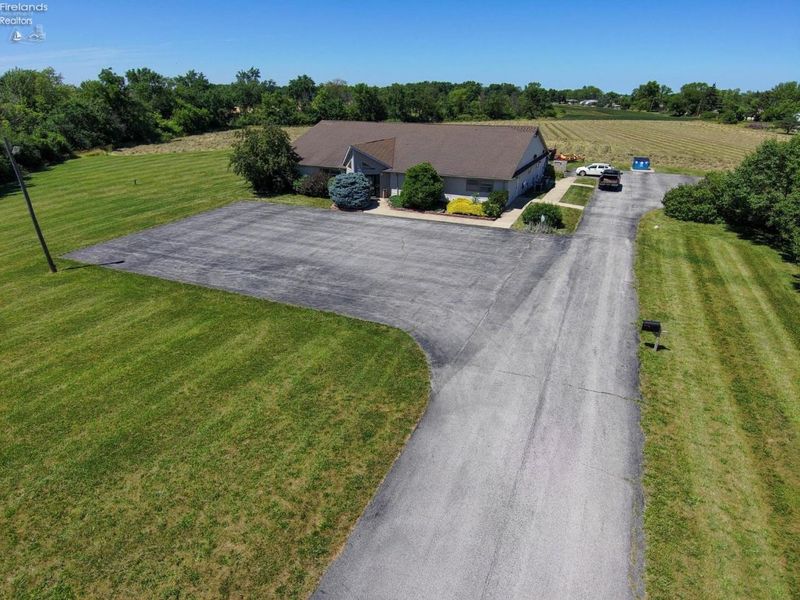 1800 W McPherson Highway, Clyde, OH 43410 Photo 6