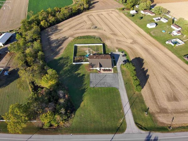 1800 W McPherson Highway, Clyde, OH 43410