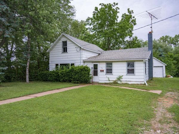 909 W State Street, Mauston, WI 53948