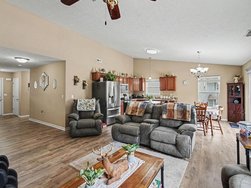 78 Thornhill Drive, Hamilton, OH 45013 Photo 4