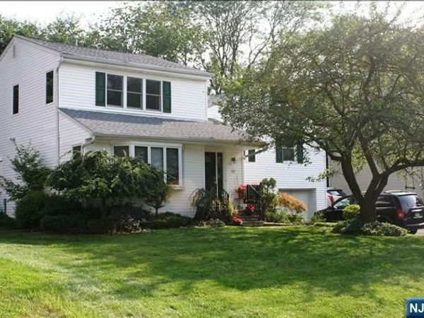 82 Heatherhill Road, CRESSKILL, NJ 07626