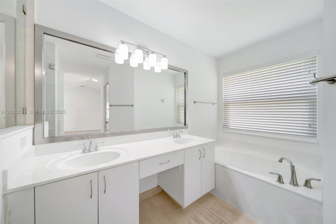 941 Briar Ridge Rd , Weston, FL 33327 Photo