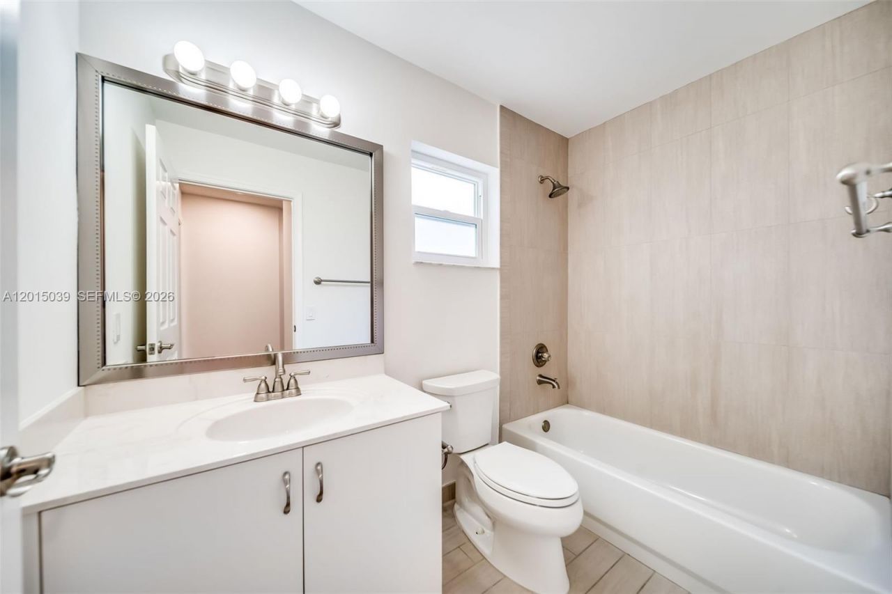 941 Briar Ridge Rd , Weston, FL 33327 Photo