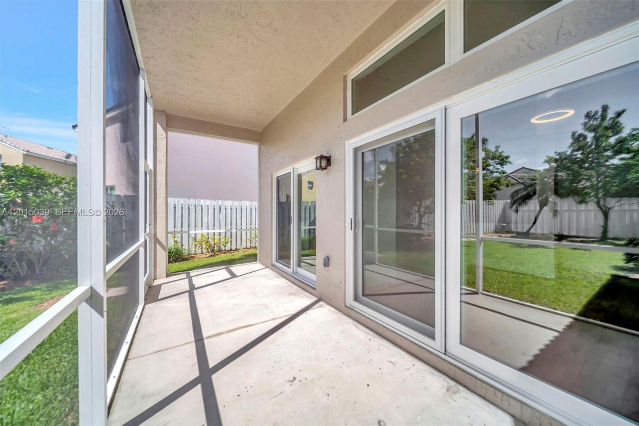 941 Briar Ridge Rd , Weston, FL 33327 Photo