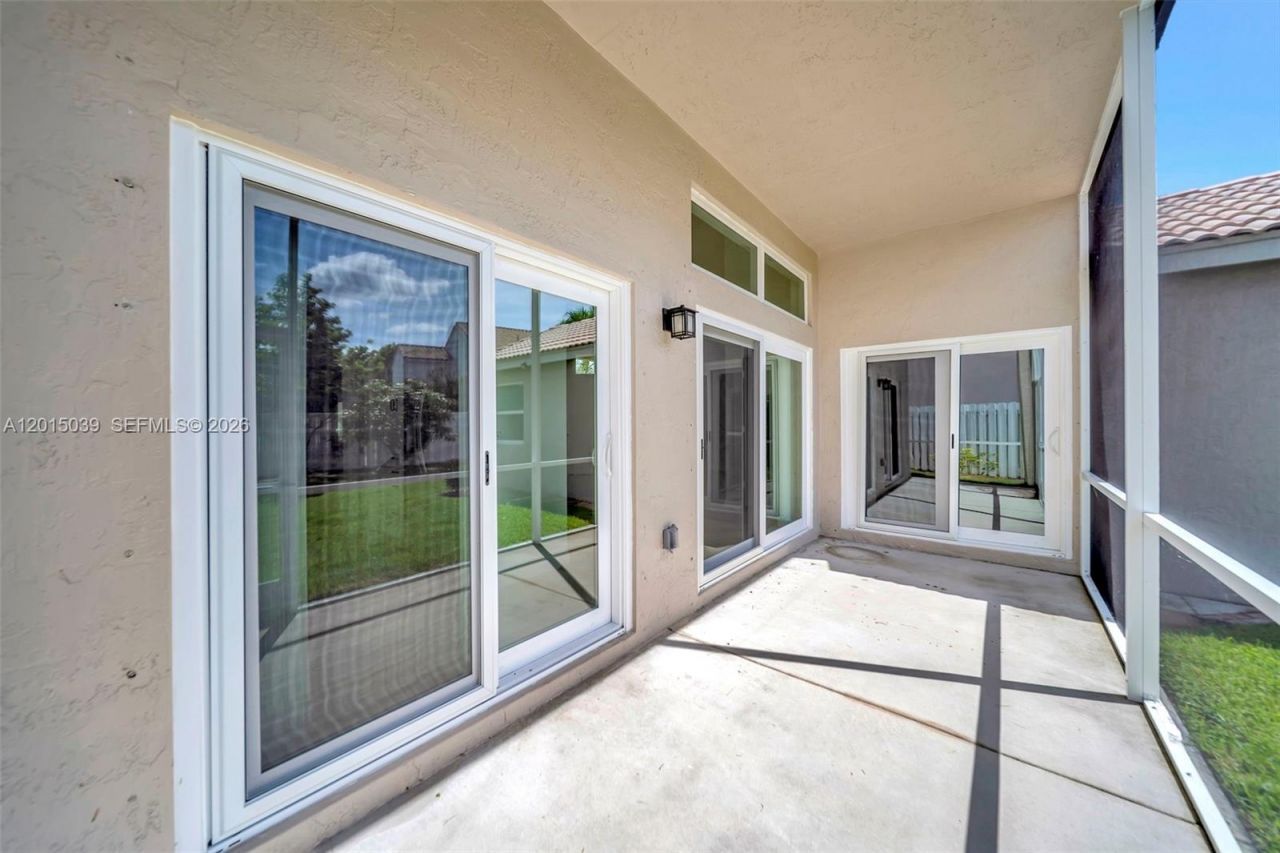 941 Briar Ridge Rd , Weston, FL 33327 Photo