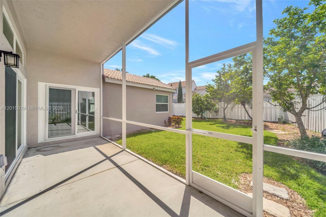 941 Briar Ridge Rd , Weston, FL 33327 Photo