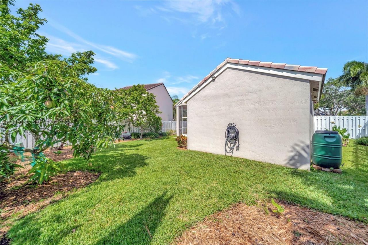 941 Briar Ridge Rd , Weston, FL 33327 Photo