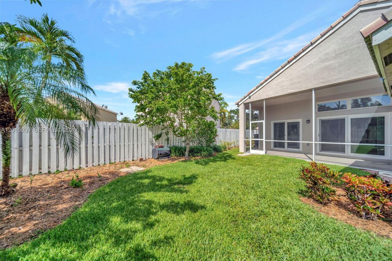 941 Briar Ridge Rd , Weston, FL 33327 Photo