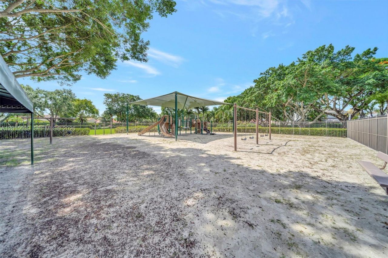941 Briar Ridge Rd , Weston, FL 33327 Photo