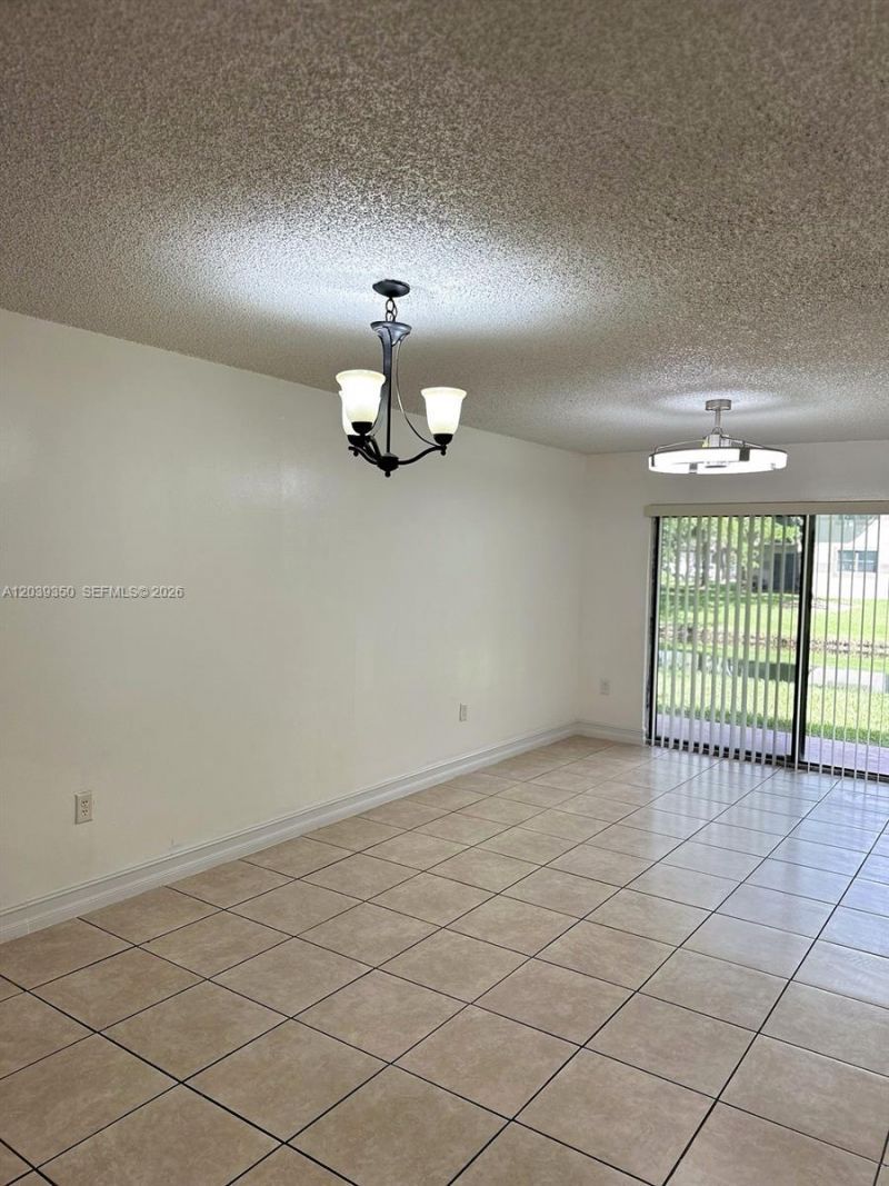 9953 NW Nob Hill Pl, Unit 9953, Sunrise, FL 33351 Photo