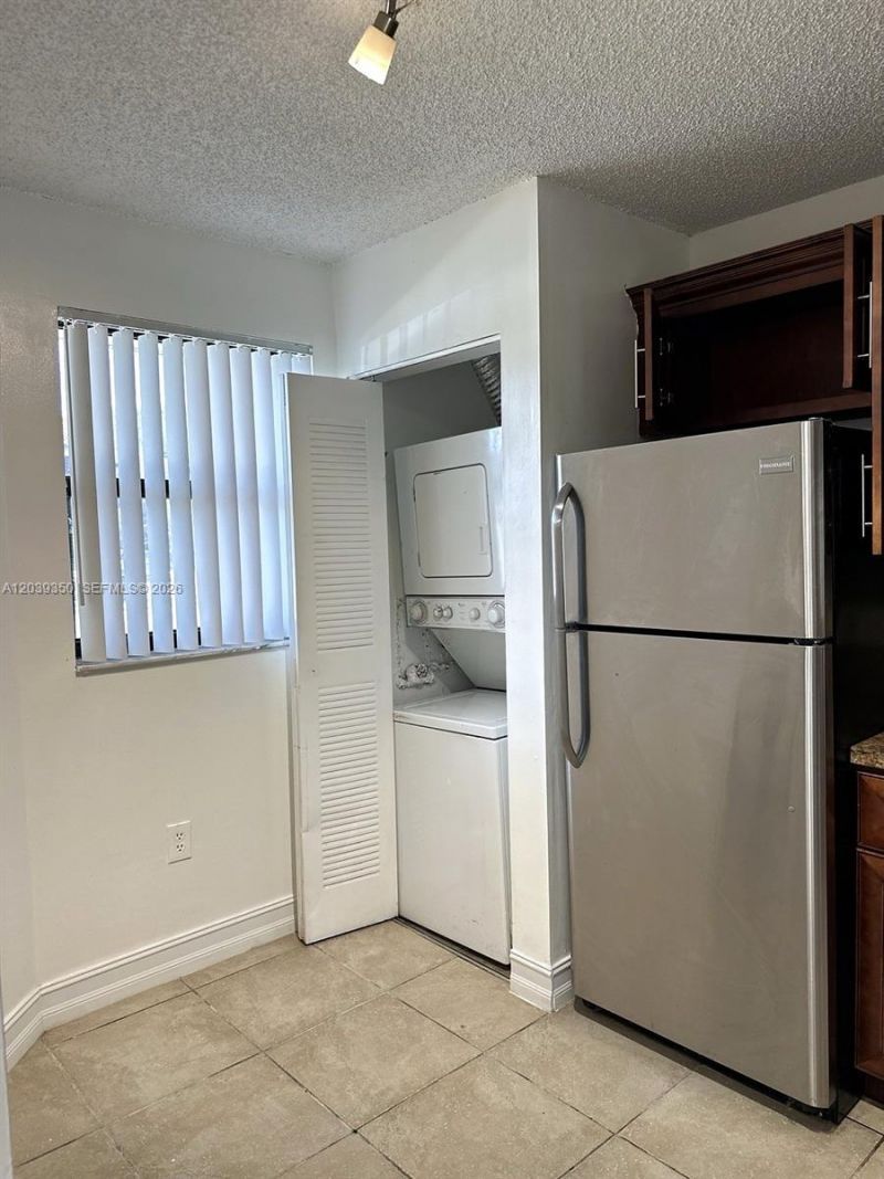 9953 NW Nob Hill Pl, Unit 9953, Sunrise, FL 33351 Photo