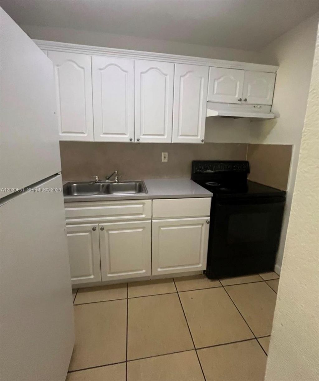 2400 NW 22nd Ct, Unit 3, Miami, FL 33142 Photo