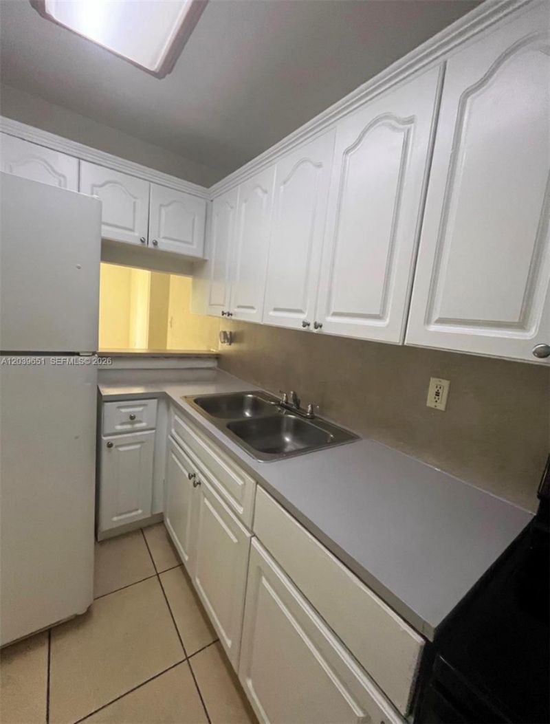 2400 NW 22nd Ct, Unit 3, Miami, FL 33142 Photo