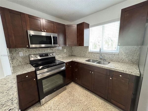 458 E 31st St, Unit 3, Hialeah, FL 33013