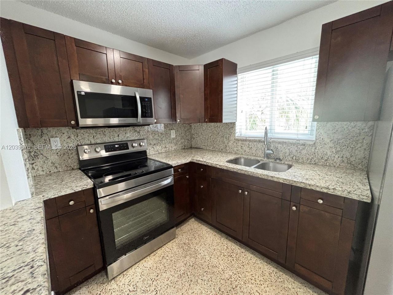 458 E 31st St , Unit 3, Hialeah, FL 33013 Photo