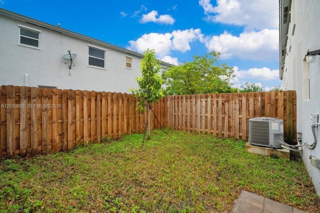 2615 SE 11th St, Unit 2615, Homestead, FL 33035 Photo