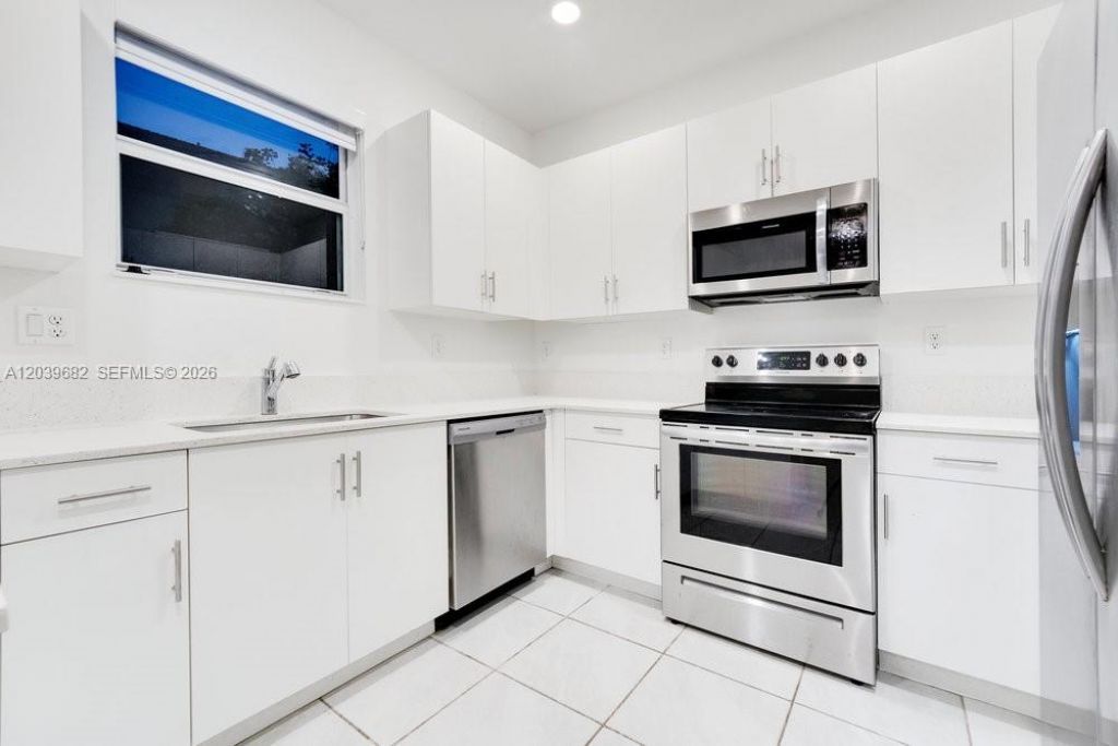 2615 SE 11th St, Unit 2615, Homestead, FL 33035 Photo