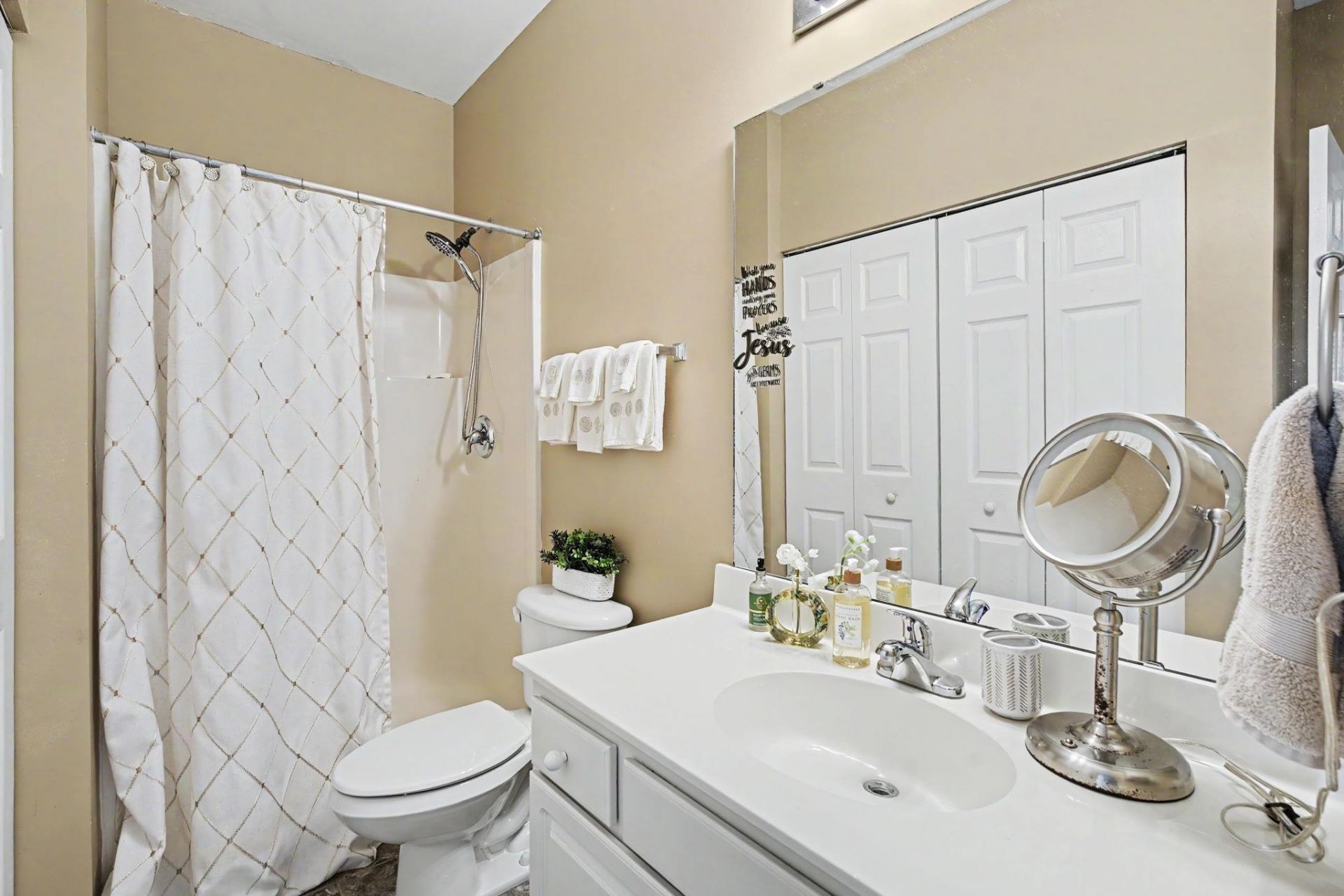 2478 Coastline Ct. Photo 16