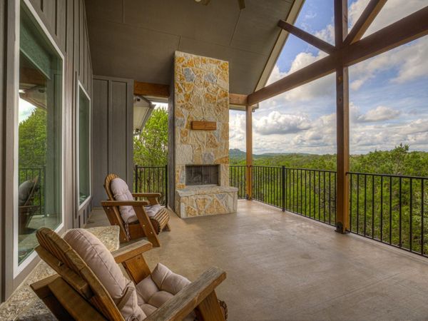 562 Toye BLVD, Canyon Lake, TX 78133