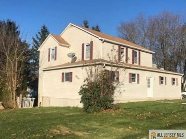 62 Washburn Avenue , Washington, NJ 07882