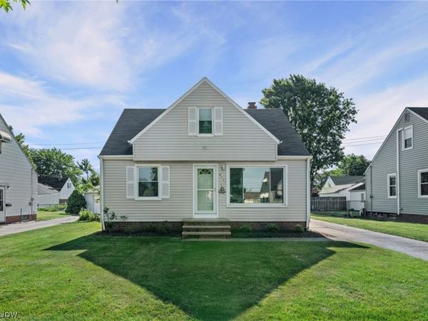 4757 Summer Lane , Brooklyn, OH 44144
