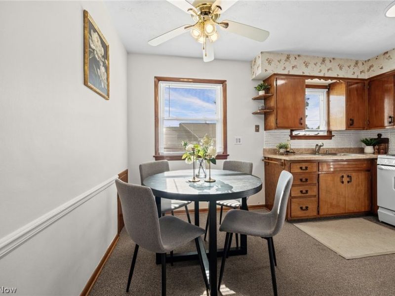 4757 Summer Lane, Brooklyn, OH 44144 Photo 4