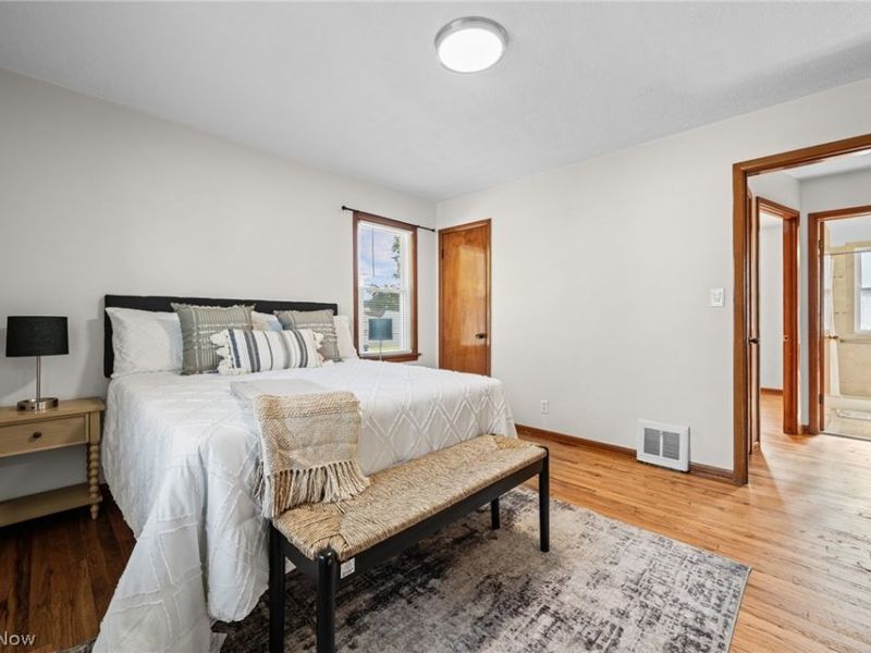 4757 Summer Lane, Brooklyn, OH 44144 Photo 7