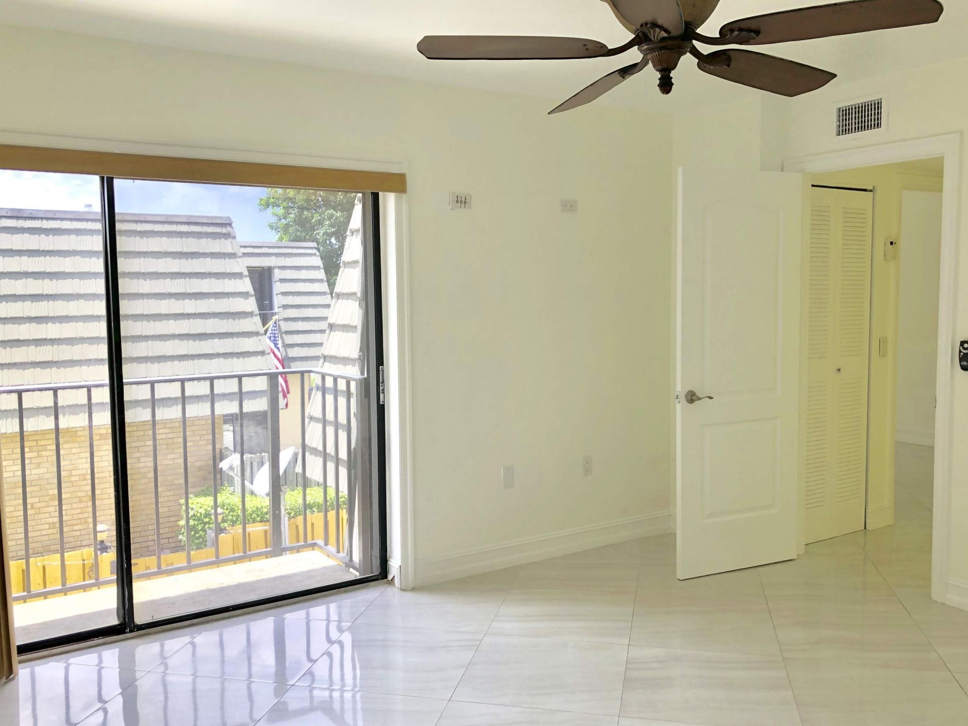 910 9th Way, West Palm Beach, FL 33407 Photo