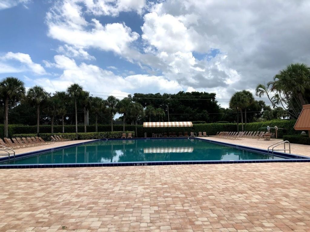910 9th Way, West Palm Beach, FL 33407 Photo