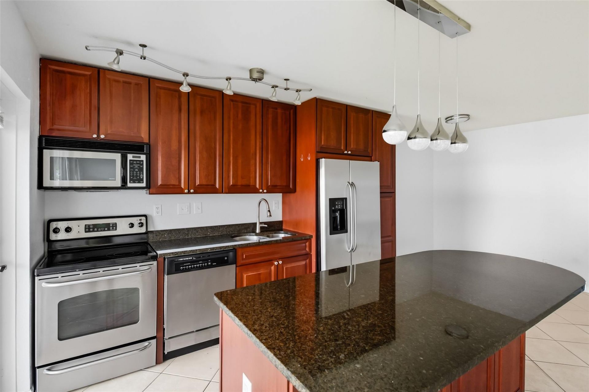 2881 NE 32nd Street, Unit 119, Fort Lauderdale, FL 33306 Photo