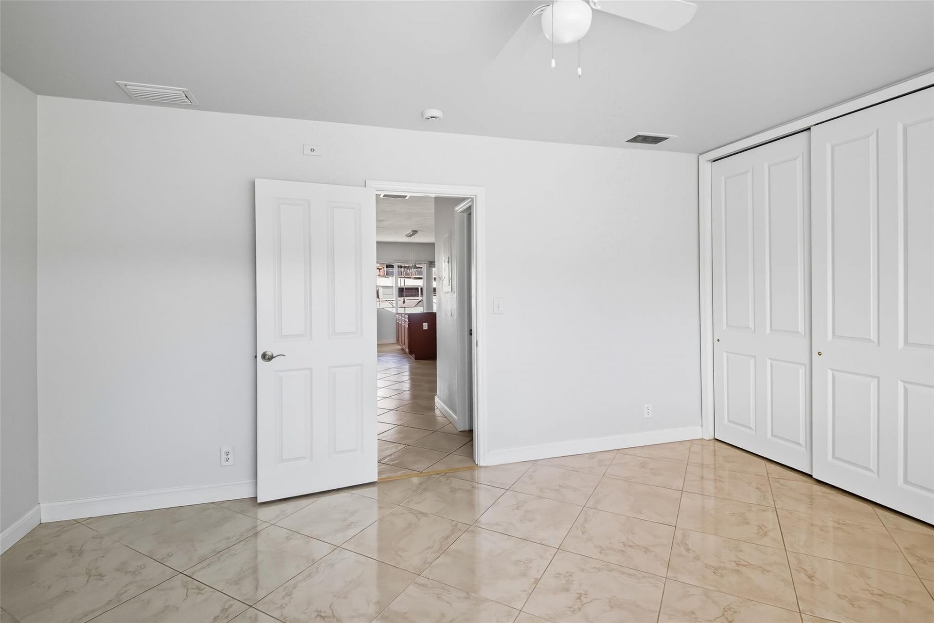 2881 NE 32nd Street, Unit 119, Fort Lauderdale, FL 33306 Photo