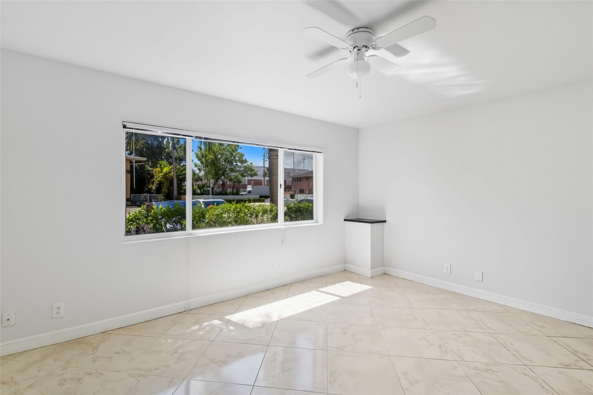 2881 NE 32nd Street, Unit 119, Fort Lauderdale, FL 33306 Photo