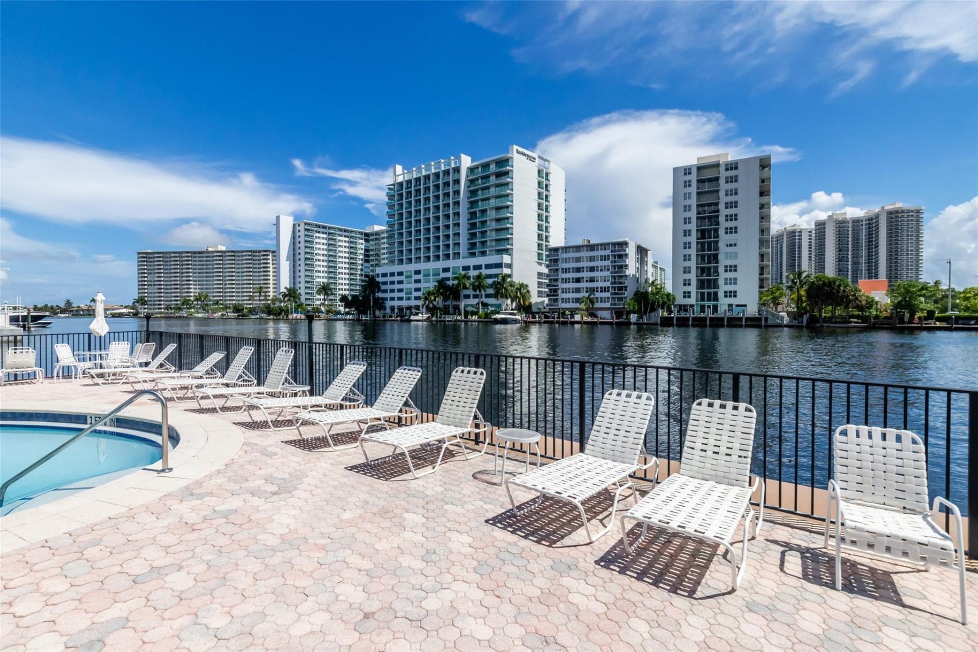 2881 NE 32nd Street, Unit 119, Fort Lauderdale, FL 33306 Photo