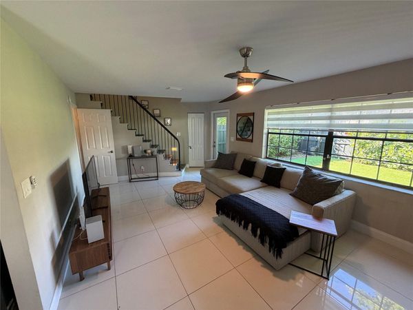 608 NE 29th Drive, Unit 1, Wilton Manors, FL 33334