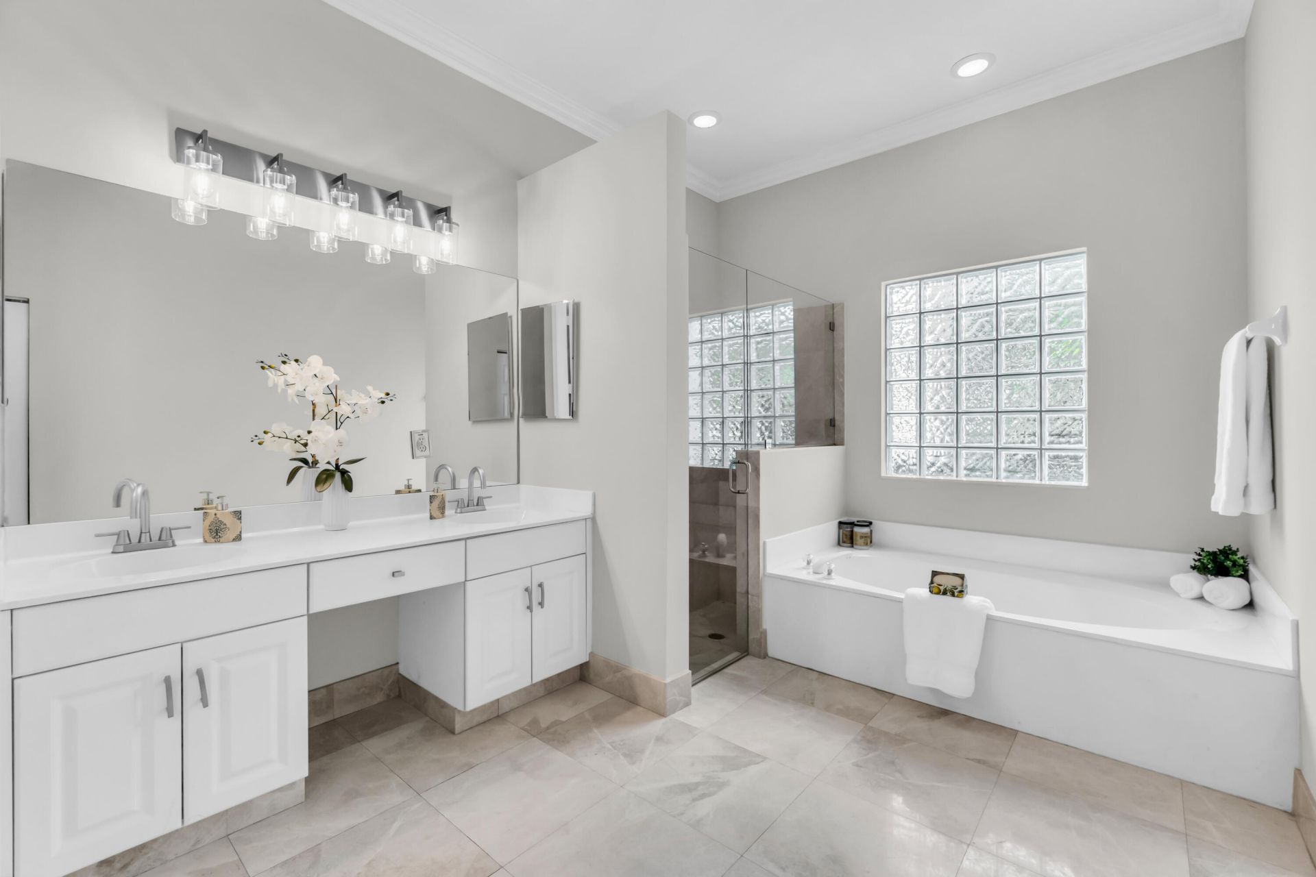 5718 NW 50th Drive, Coral Springs, FL 33067 Photo