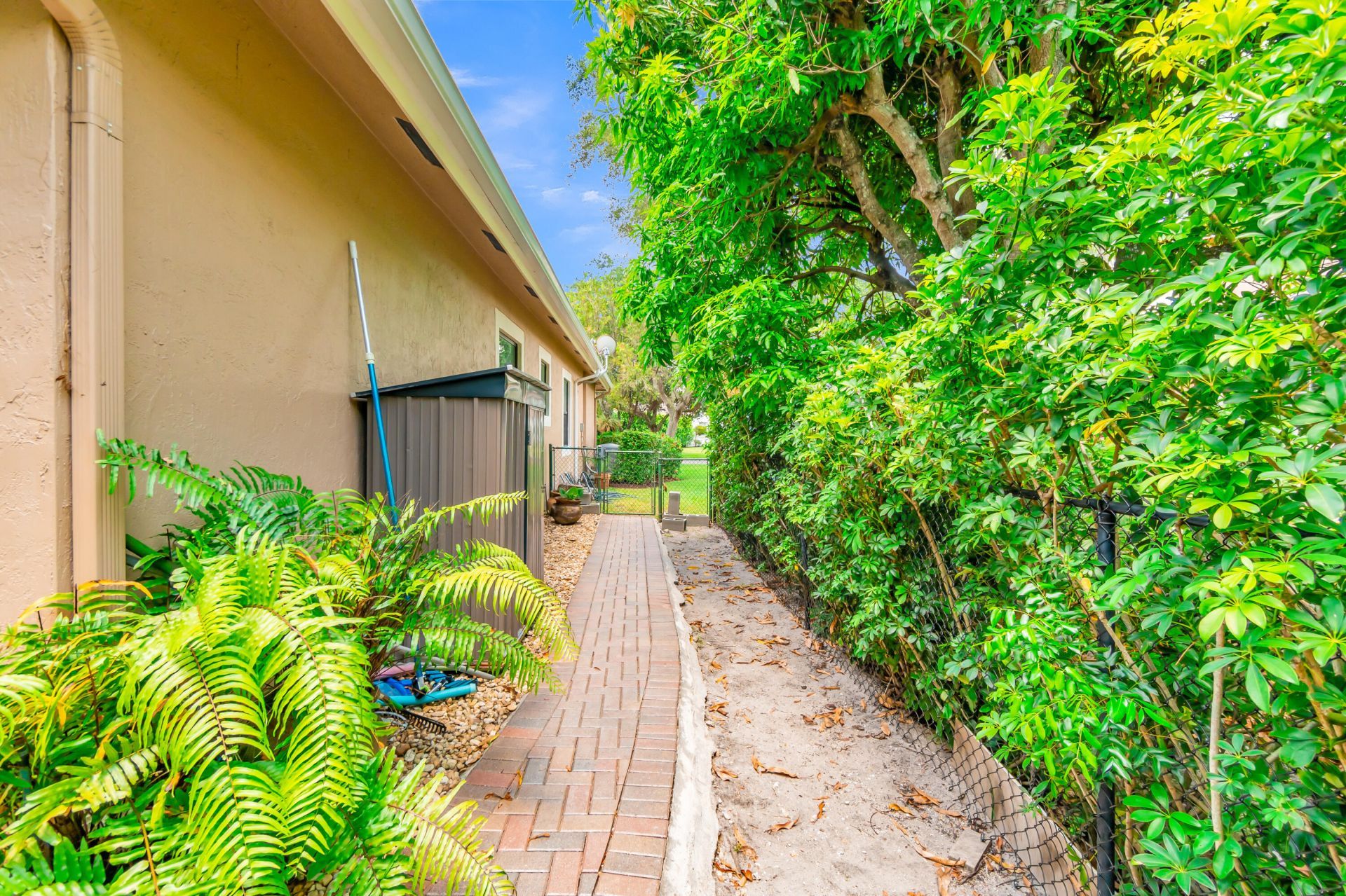 5718 NW 50th Drive, Coral Springs, FL 33067 Photo