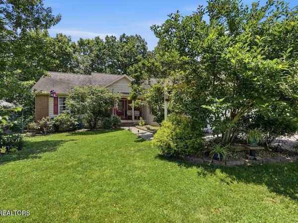 624 Lakeview Drive, Crossville, TN 38558