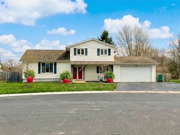 124 Granada Circle, Rochester, NY 14609