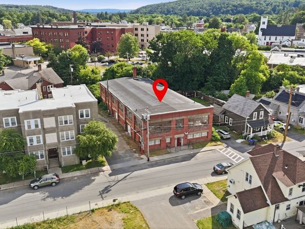 105 Marble St, Athol, MA 01331