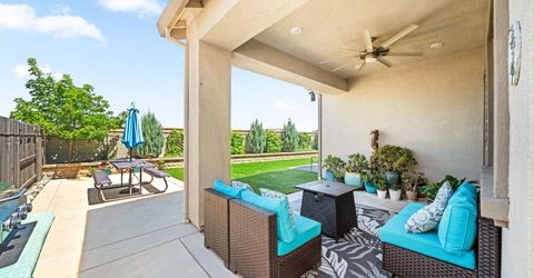 5628 Whisper Wind Way, Roseville, CA 95747 Photo