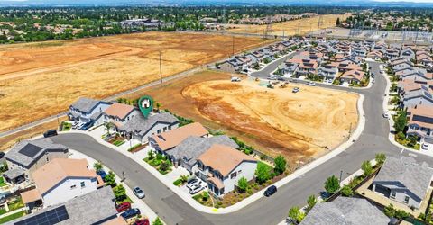 5628 Whisper Wind Way, Roseville, CA 95747 Photo